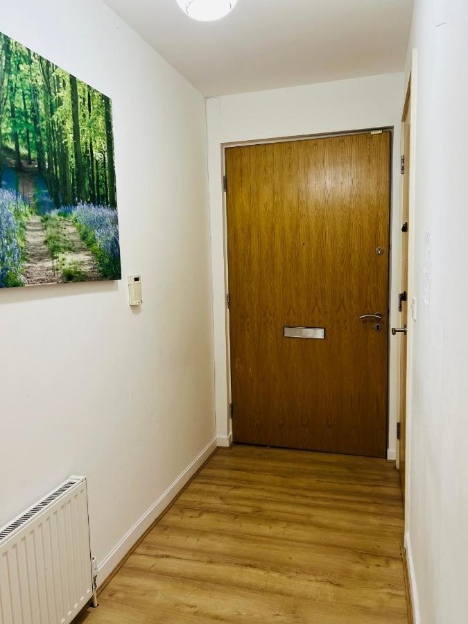 Fabulous 1Bed 1Bath Ground Floor Shared Accommodation ,Only Double Room Edimburgo Exterior foto